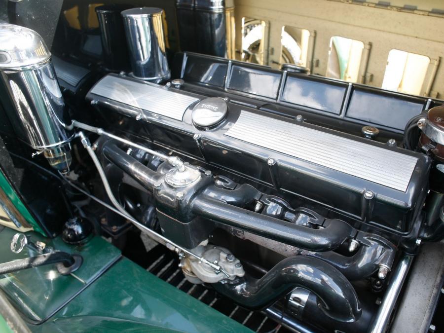  Cadillac V16 All-Weather Phaeton by Fleetwood 1930 года  (фото 8 из 26)